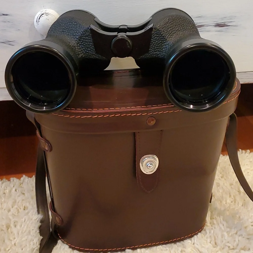 Vintage Japanese Binoculars With Leather Carrying Case - Picture 5 of 13